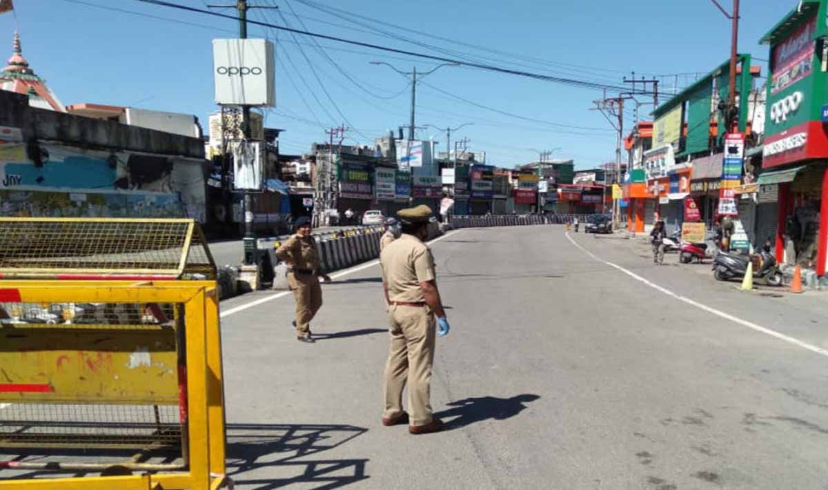 कर्फ्यू नियमों का पालन ना करने वालों के विरुद्ध पंजीकृत किए जाएगा मुकदमा