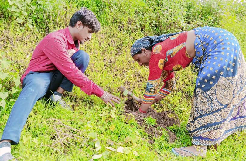 आगाज संस्था द्वारा हरेला पर्व पर 2000 कचनार – क्विराल के पौधों का रोपण