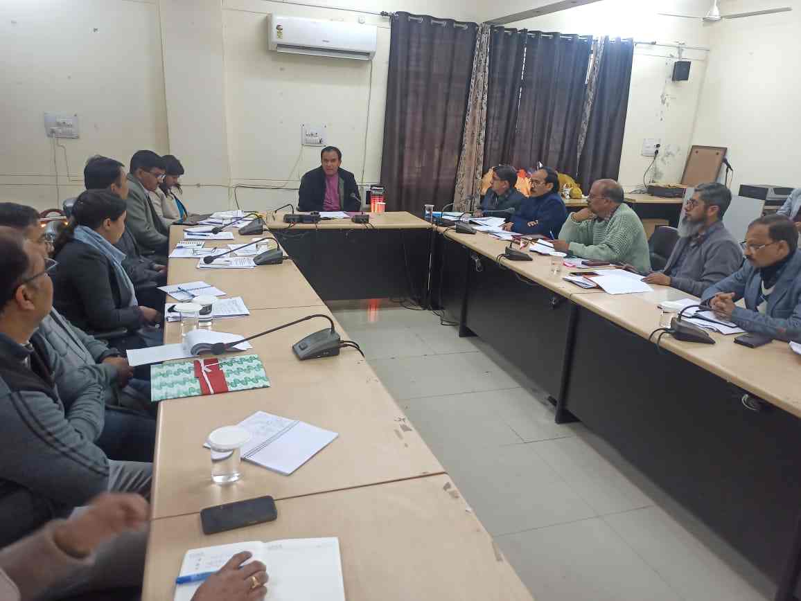 सरकारी नौकरी : शुरू कर दें तैयारी, शिक्षा विभाग में 10 हजार पदों पर होगी भर्ती!