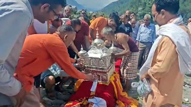उत्तरकाशी : बरसाली गांव में आराध्या नागराज देवता के झामण की प्राण प्रतिष्ठा