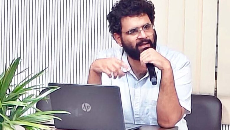 दून पुस्तकालय में ओडिया भाषा और लघु कथाएं विषय पर प्रस्तुति