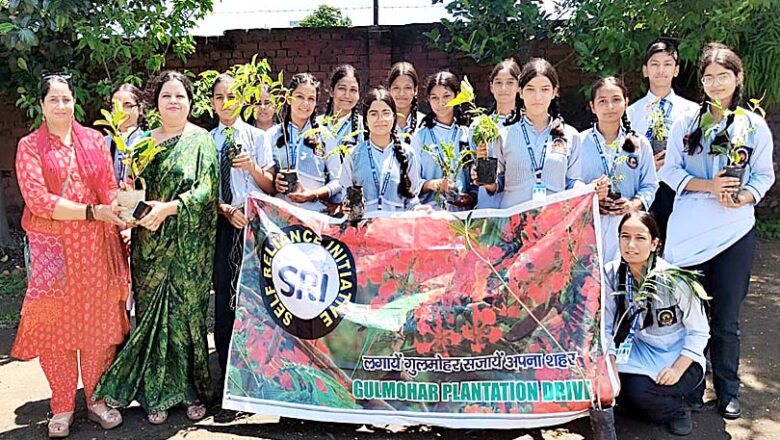 हरेला की पूर्व संध्या पर हरियाली का संदेश, वुडलैंड स्कूल में बच्चों ने किया पौधारोपण