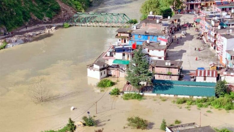 स्यानाचट्टी में घर-होटल जलमग्न, मलबे से यमुना नदी का प्रवाह रुका, बनी झील