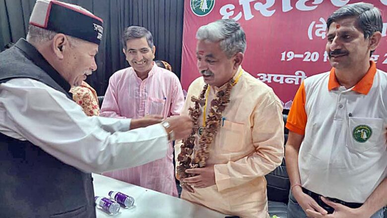 देवभूमि उत्तराखंड भारत का प्राणतत्व तो हिमालय विश्व का प्रेरक –  डॉ. हरीश रौतेला