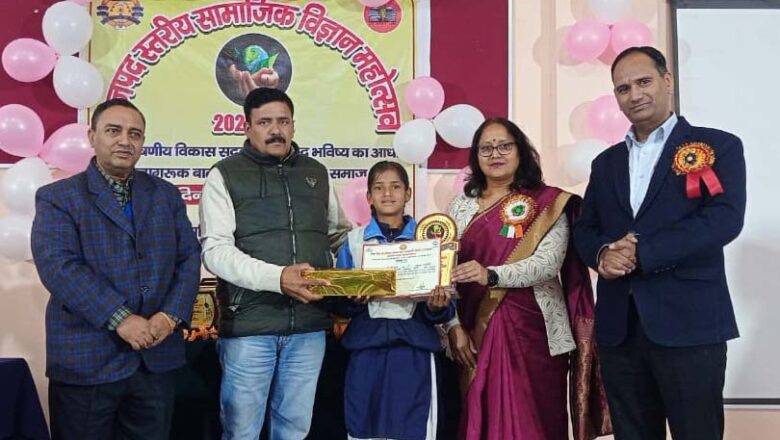 चन्देली की प्रियांजली ने बढ़ाया क्षेत्र का मान, अब करेगी राज्य स्तर पर प्रतिभा का प्रदर्शन