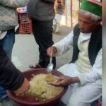 62 की उम्र में भी जोश बरकरार: पुरोला के वृजमोहन ने बर्फ से रचा रोजगार