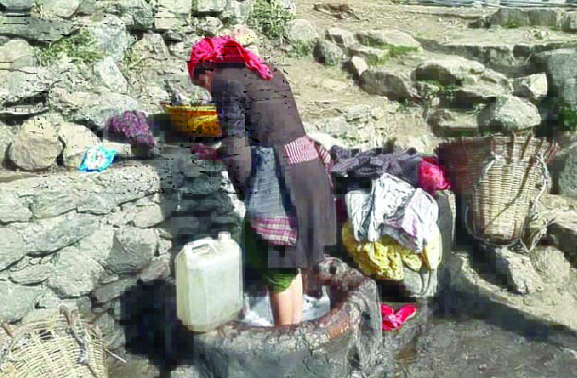 Traditional method of washing clothes in Uttarakhand