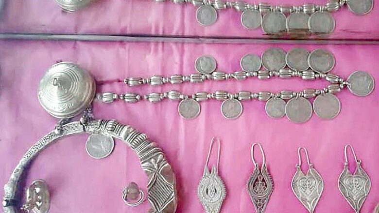 विलुप्ति की कगार पर पहाड़ की पारंपरिक आभूषण संस्कृति: ‘बुलाक’ से ‘खगाली’ तक खोती विरासत