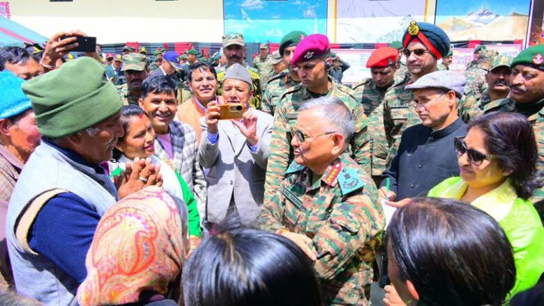 हर्षिल पहुंचे CDS जनरल अनिल चौहान, सांस्कृतिक केंद्र की रखी आधारशिला