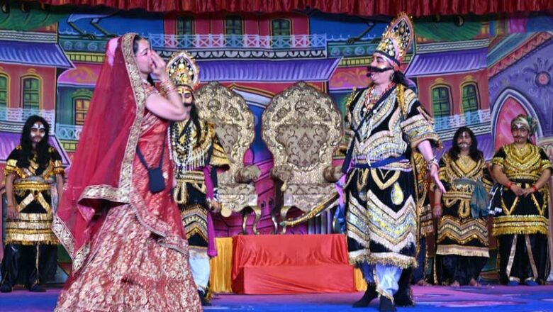 हल्द्वानी महिला रामलीला: सूपर्णखा प्रसंग और सीता हरण का सजीव मंचन