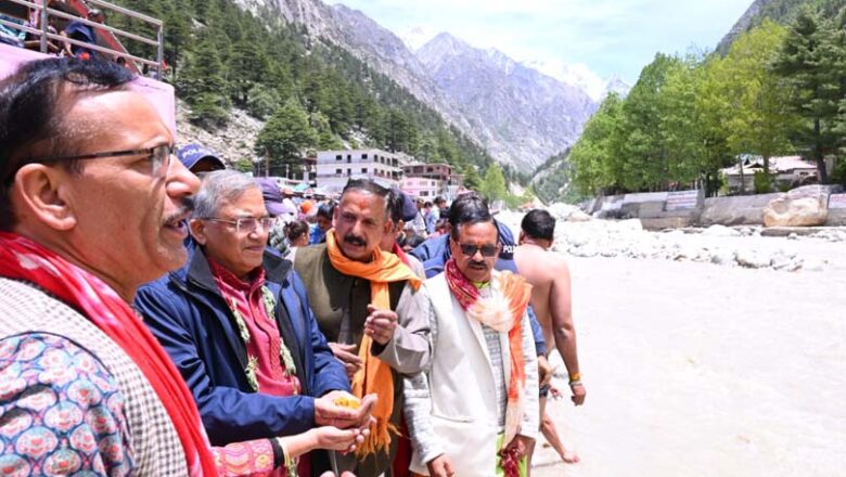मुख्य चुनाव आयुक्त ने हर्षिल में बीएलओ मिंटो देवी के कार्यों को सराहा, कहा- “पूरे देश के लिए प्रेरणा”