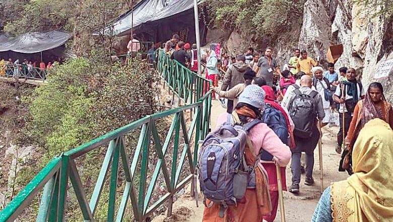 चारधाम यात्रा 2026: यमुनोत्री-गंगोत्री धाम में एक माह में 5 लाख श्रद्धालु पहुंचे