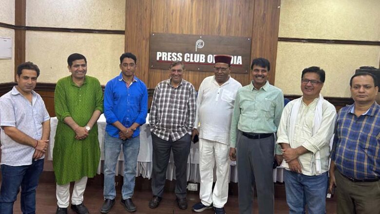 स्वातंत्र्यवीर श्रीदेव सुमन पर डाक टिकट जारी करने की मांग