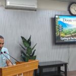 दून घाटी और साइकिल: चुनौतियां एवं सम्भावनाएं विषय पर दून पुस्तकालय में मंथन