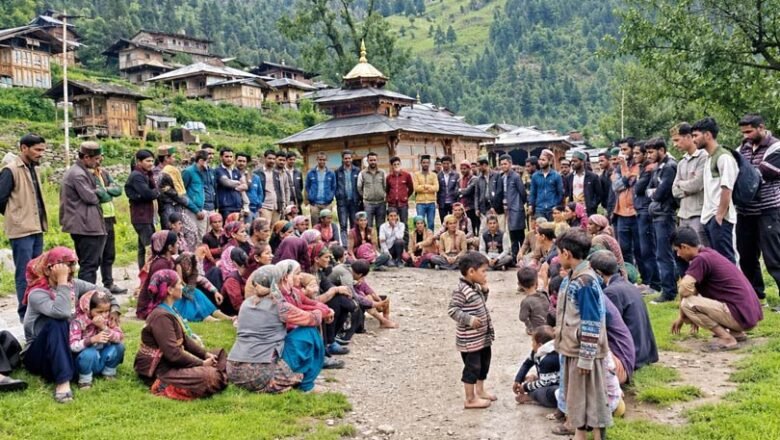 डाटमीर बना नशामुक्ति की मिसाल, ग्रामसभा ने शराब-चरस समेत सभी नशीले पदार्थों पर लगाया पूर्ण प्रतिबंध