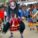 हिलजात्रा: मुखौटों में जीवित सोर घाटी की 500 साल पुरानी लोक-स्मृति