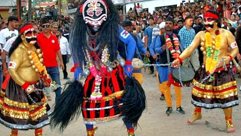 हिलजात्रा: मुखौटों में जीवित सोर घाटी की 500 साल पुरानी लोक-स्मृति