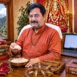 एक मुट्ठी चावल से बताते हैं भूत, भविष्य और वर्तमान! जानिए शक्ति प्रसाद सेमवाल की अनोखी गणत विद्या