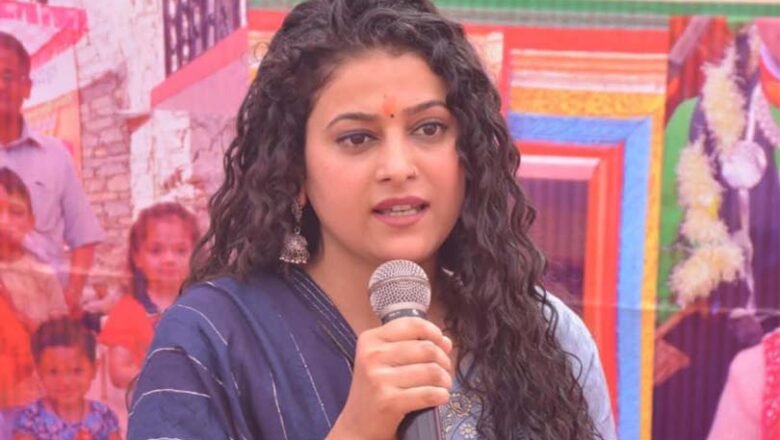 बाल पत्रकार से सीनियर पत्रकार बनने का सफर: “बेटियों को जिम्मेदारी नहीं, जिम्मेदार बनना आज की आवश्यकता है” रेनू सकलानी